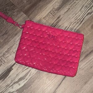XOXO Pink Heart-Quilted Wristlet